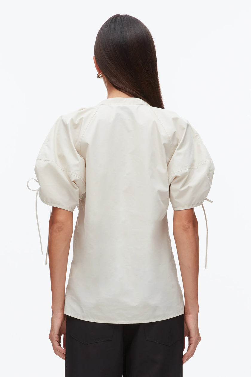 RUCHED SLEEVE VNECK TOP