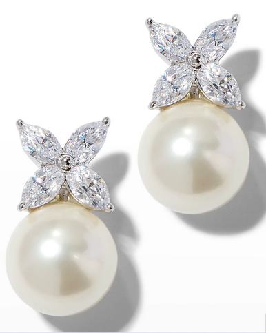 PEARL CLUSTER EARRING