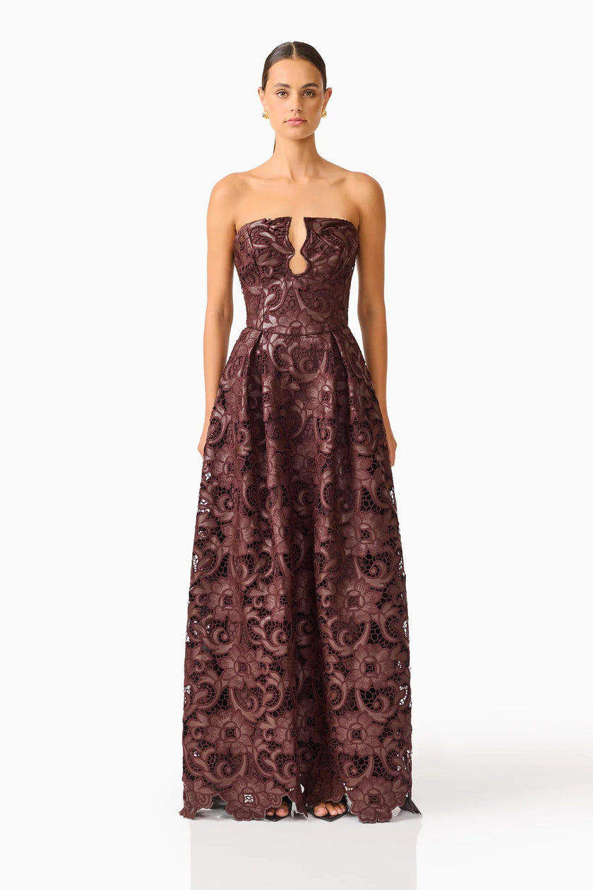 NOVELLE SWEETHEART MAXI DRESS IN CHOCOLATE BROWN