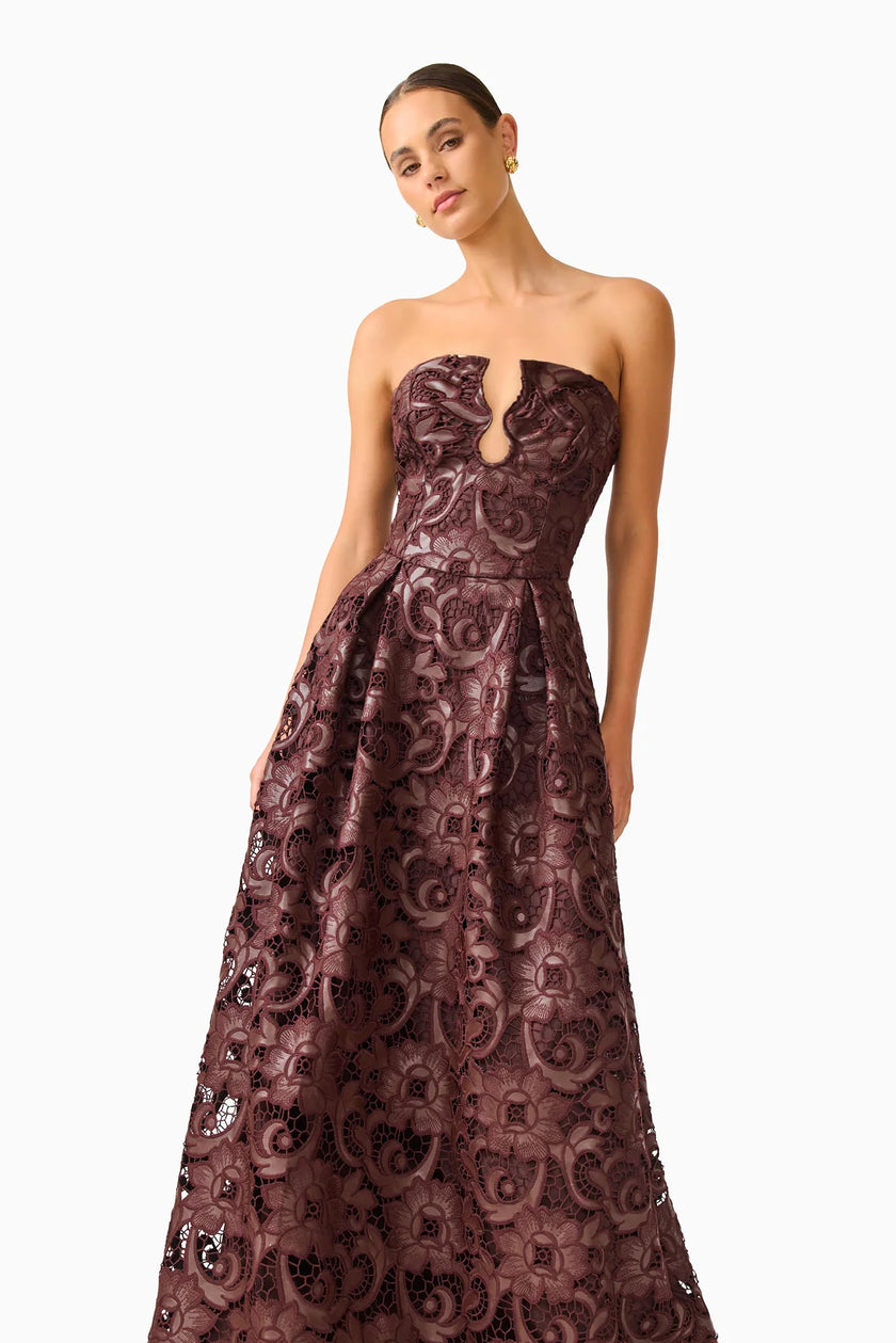 NOVELLE SWEETHEART MAXI DRESS IN CHOCOLATE BROWN