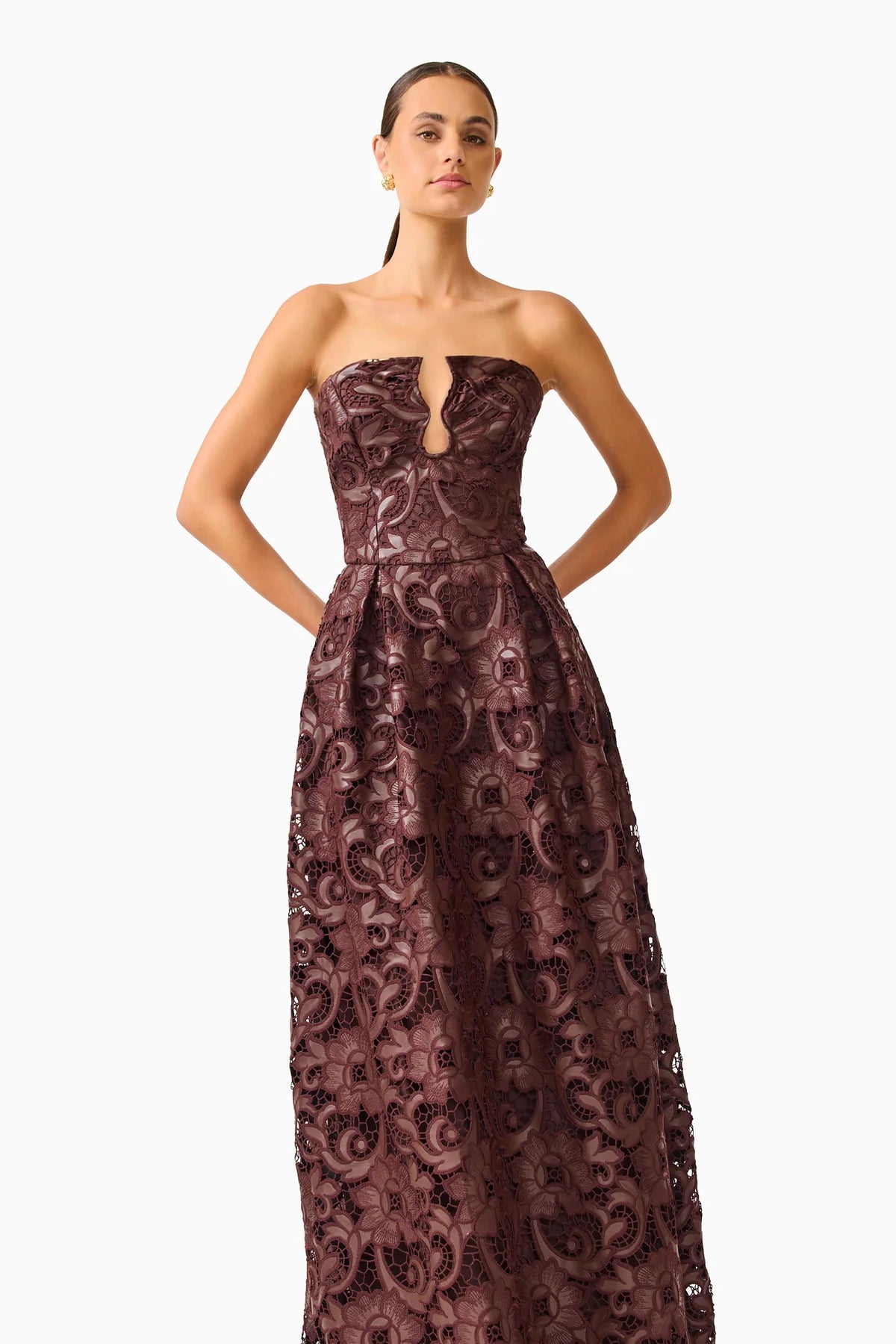 NOVELLE SWEETHEART MAXI DRESS IN CHOCOLATE BROWN