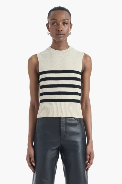 GIL TOP IN WHEAT