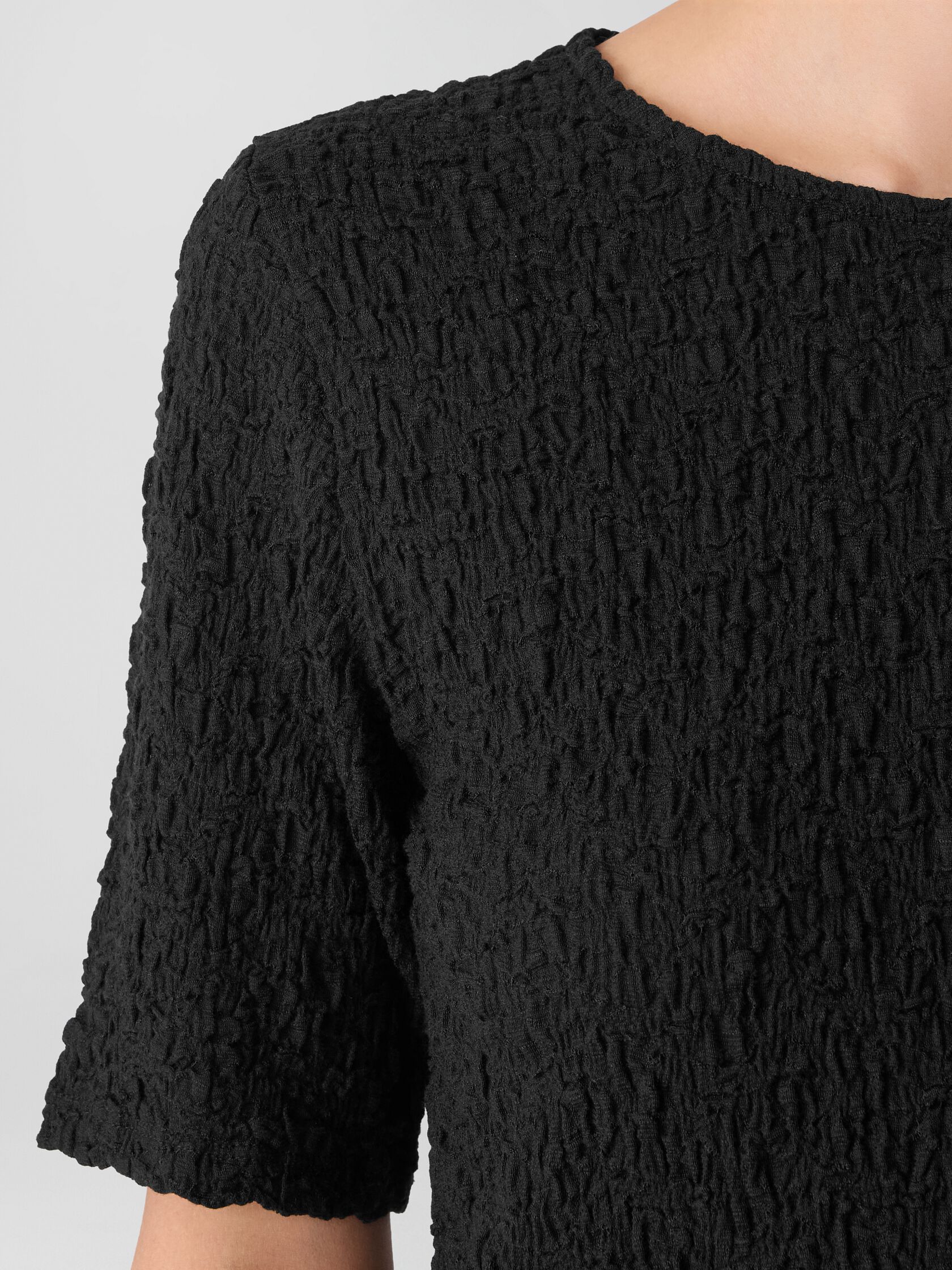 BUBBLE JACQUARD CREW NECK TOP