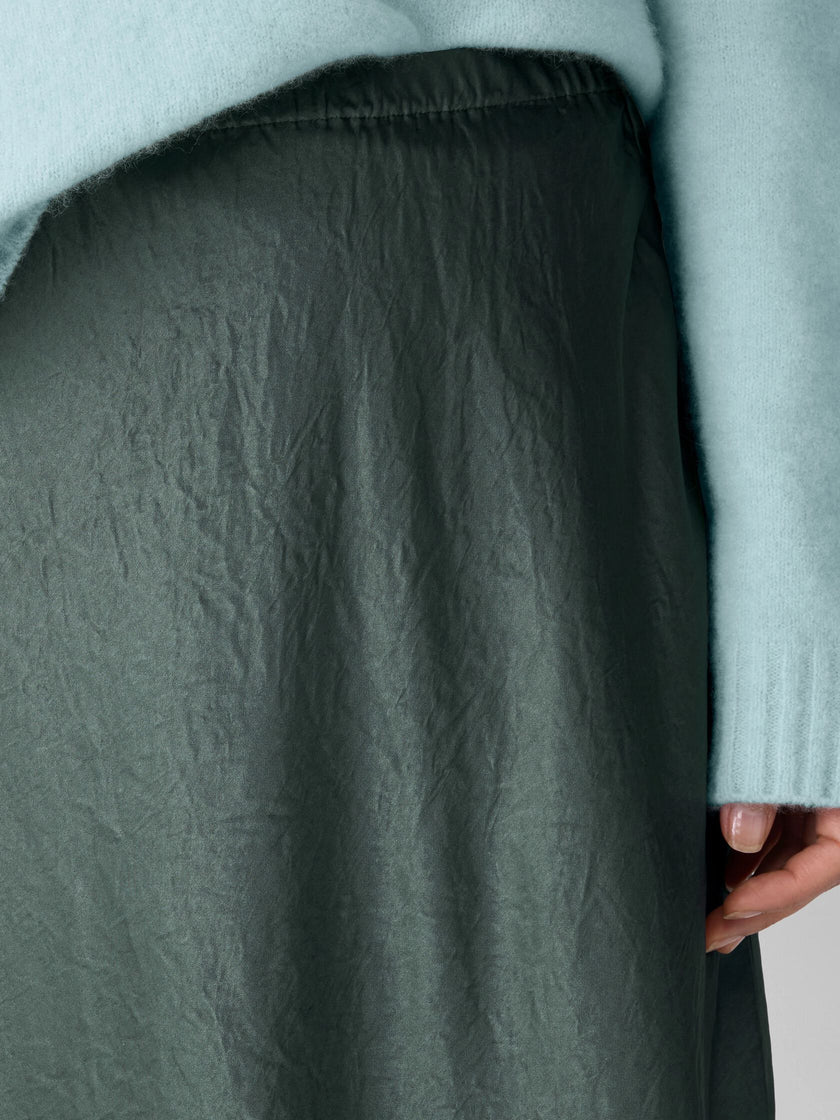 TEXTURED SATIN SLIP SKIRT