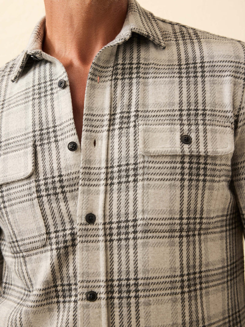 LEGEND BUTTON UP SWEATER SHIRT
