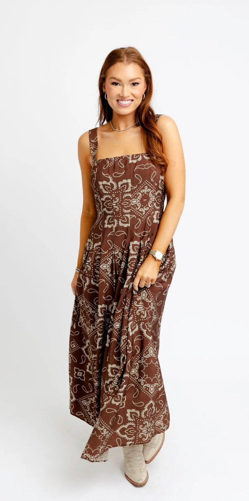 BANDANA CAMI PLEAT DRESS IN BROWN