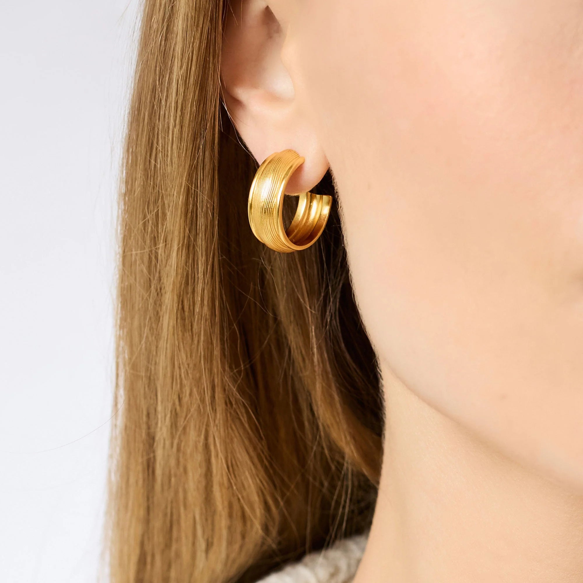 COBBLESTONE HOOP SMALL