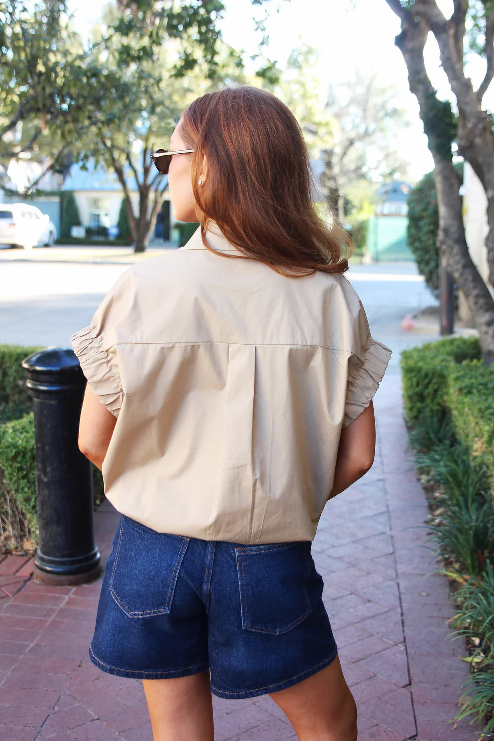 SOLID POPLIN JEWELED TOP