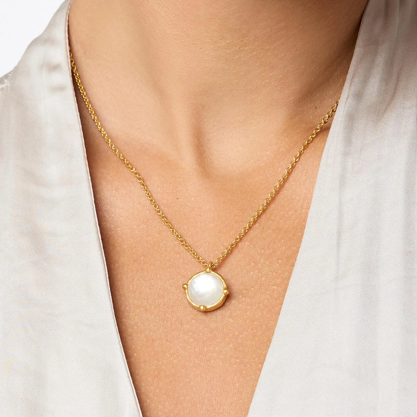 HONEYBEE SOLITAIRE NECKLACE
