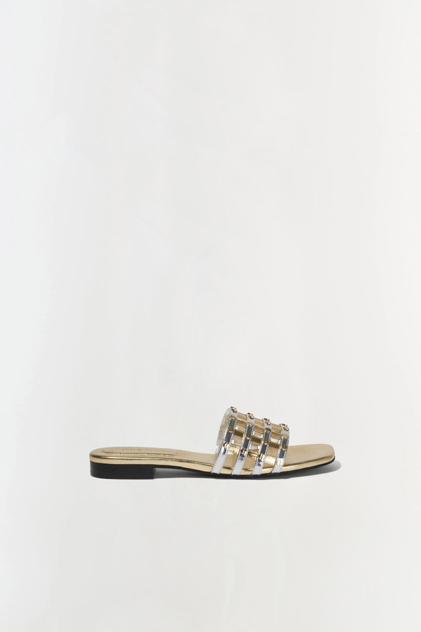 RIVET FLAT SANDAL
