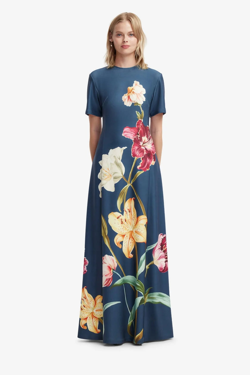 ALICE SHORT SLEEVE MAXI DRESS IN LILY PRINT IN INDIGO