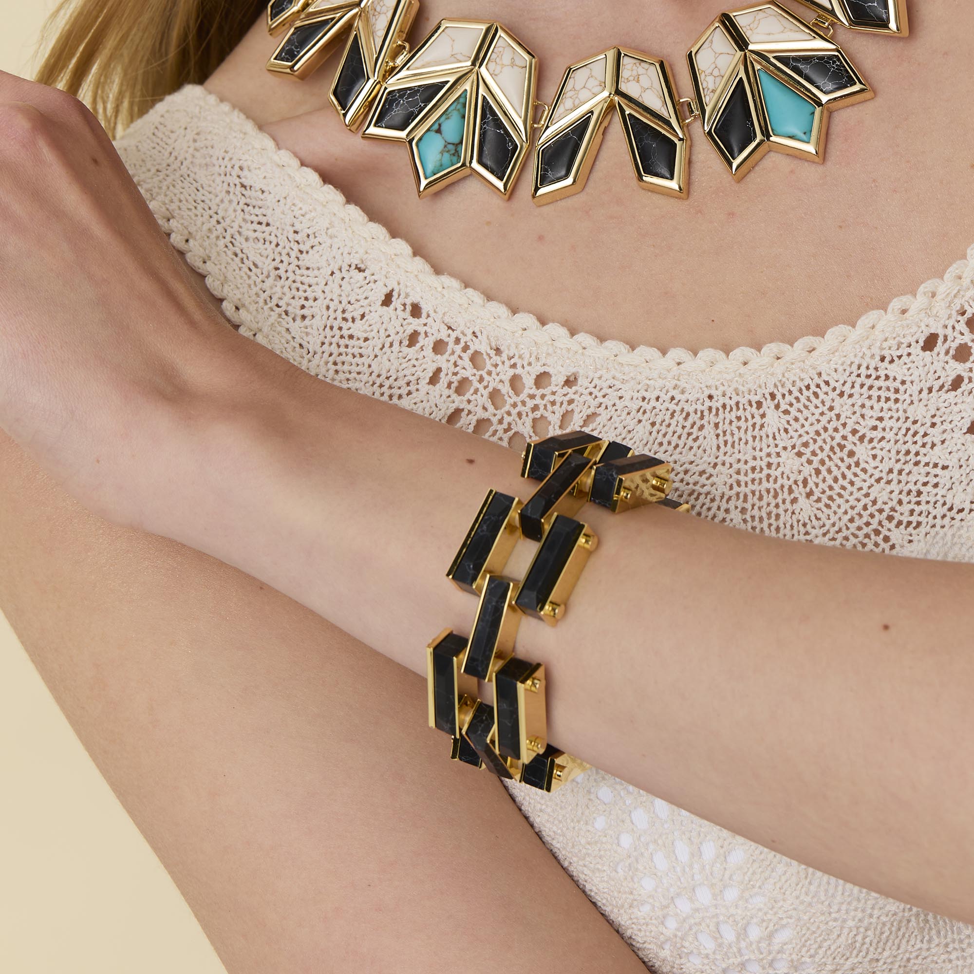 ONYX STONE LINK BRACELET