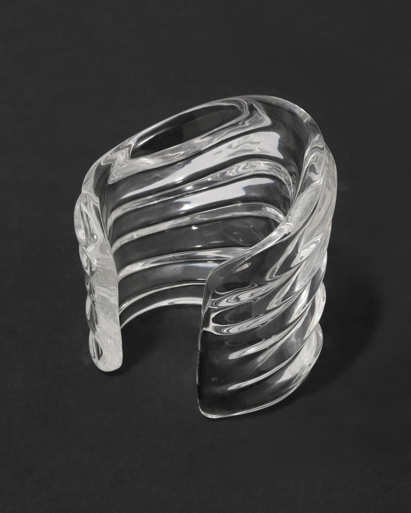 LIQUID LUCITE WIDE RIPPLE CUFF
