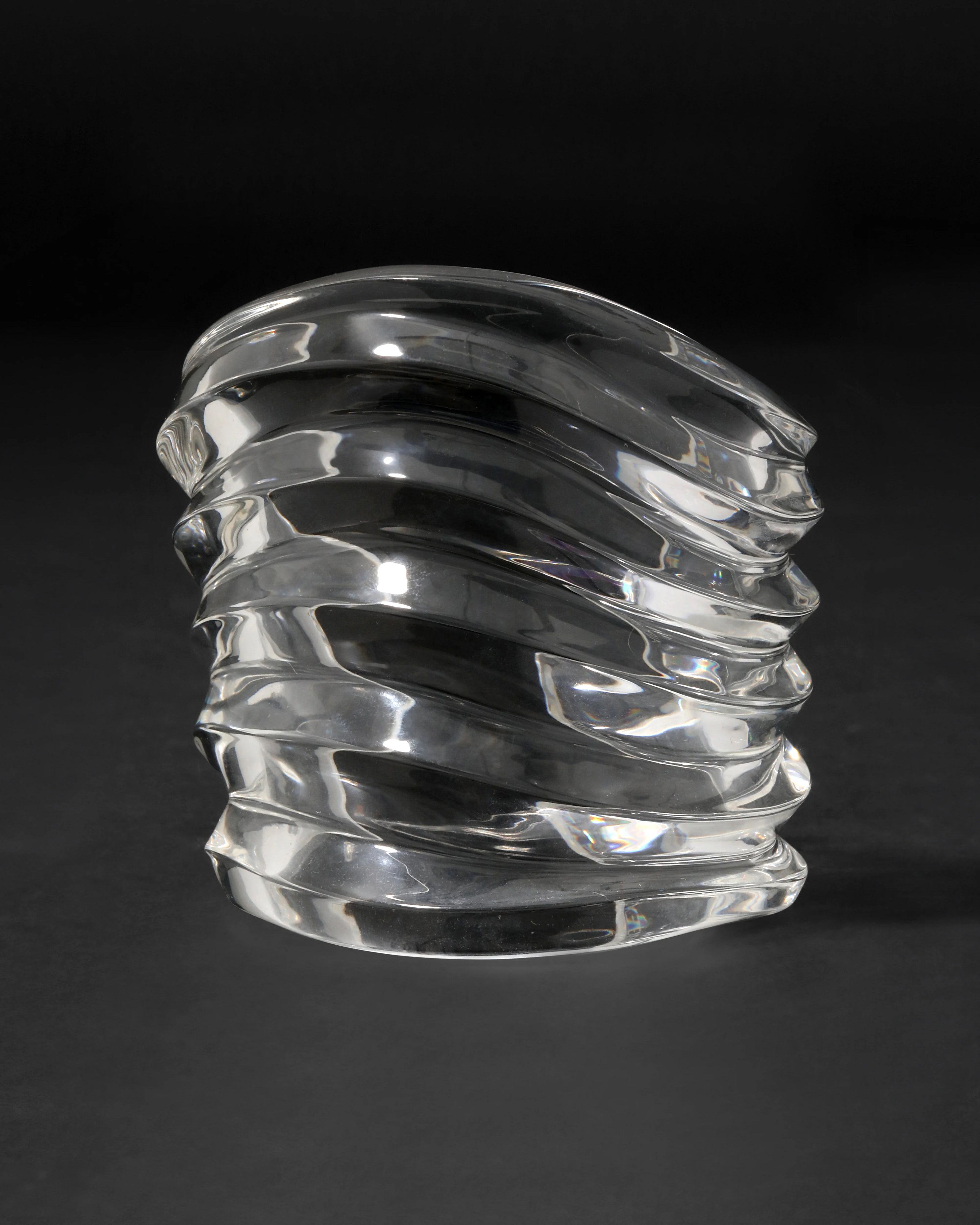 LIQUID LUCITE WIDE RIPPLE CUFF