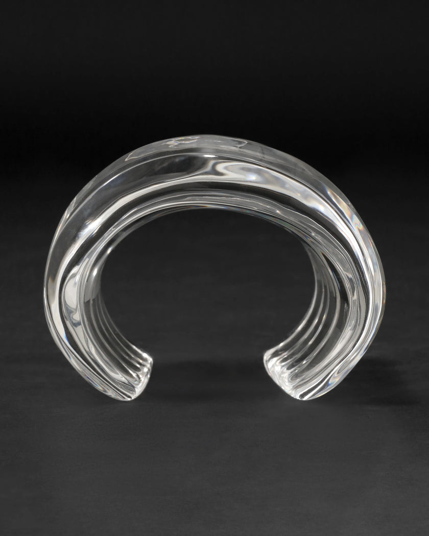 LIQUID LUCITE WIDE RIPPLE CUFF