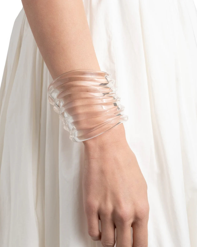LIQUID LUCITE WIDE RIPPLE CUFF