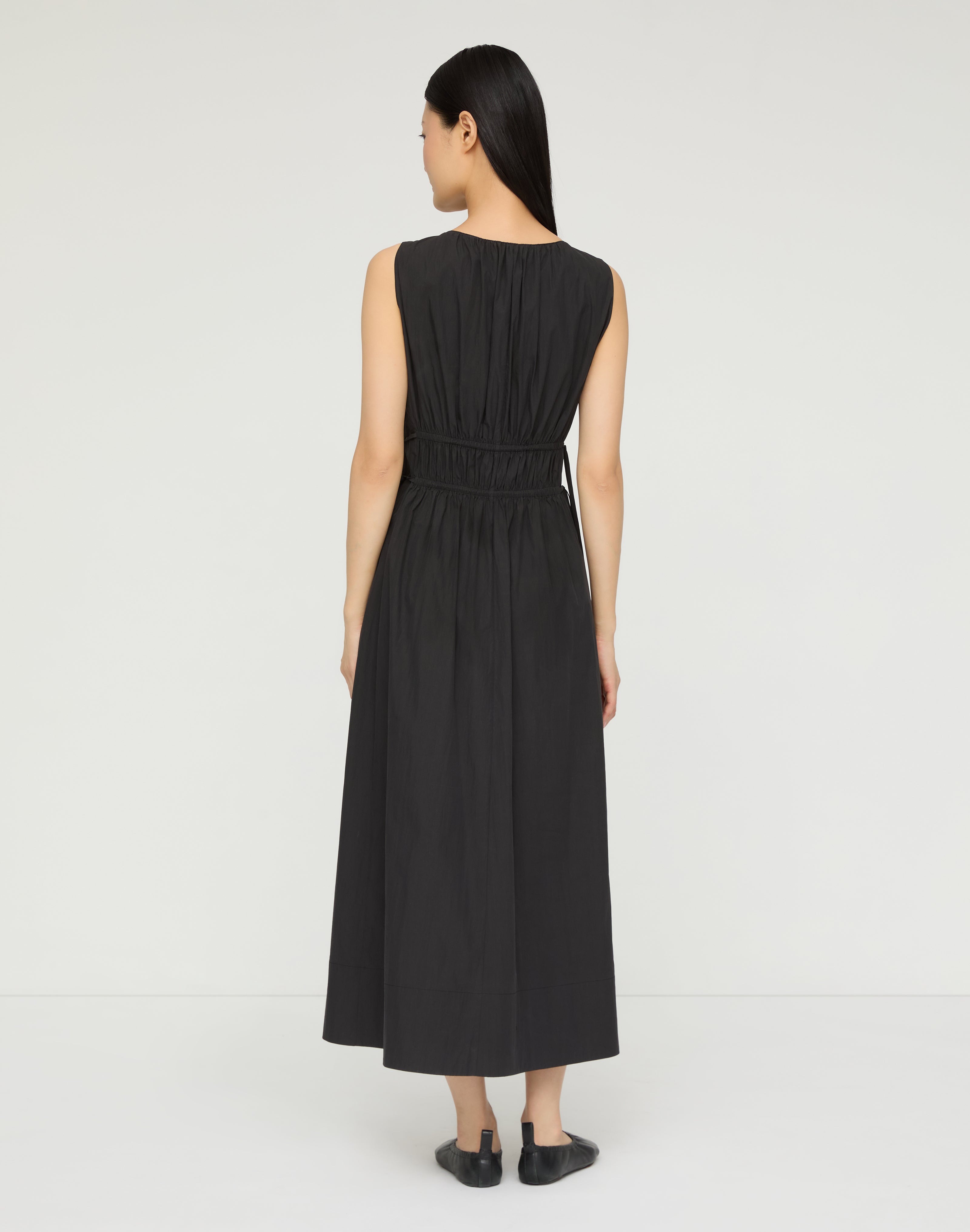 TRAVEL COTTON SLEEVELESS GATHERED WAIST DRESS