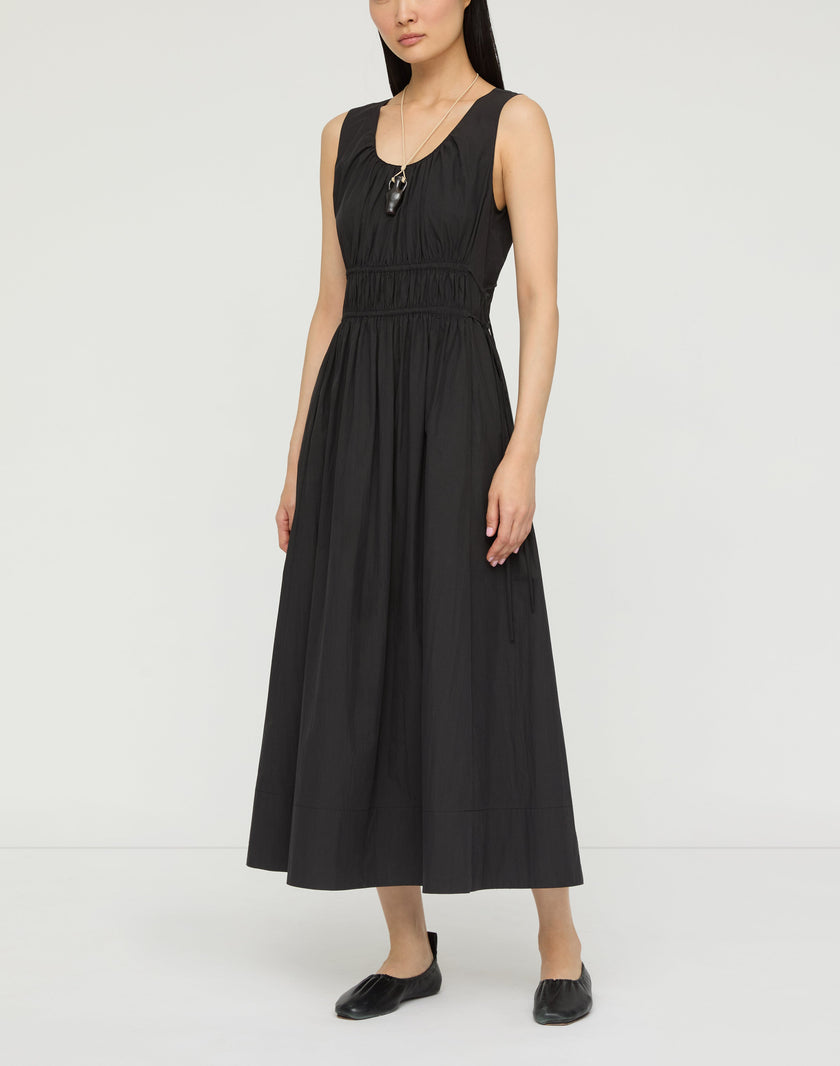 TRAVEL COTTON SLEEVELESS GATHERED WAIST DRESS