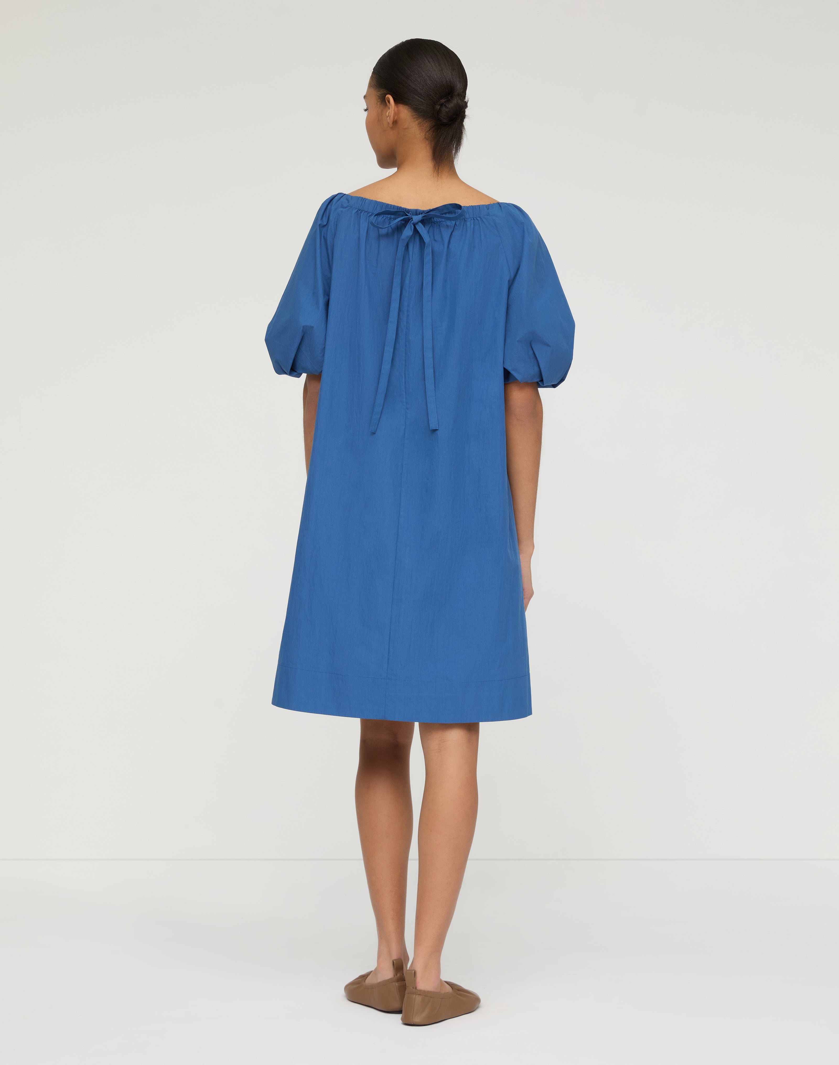TRAVEL COTTON GATHERED NECKLINE DRESS