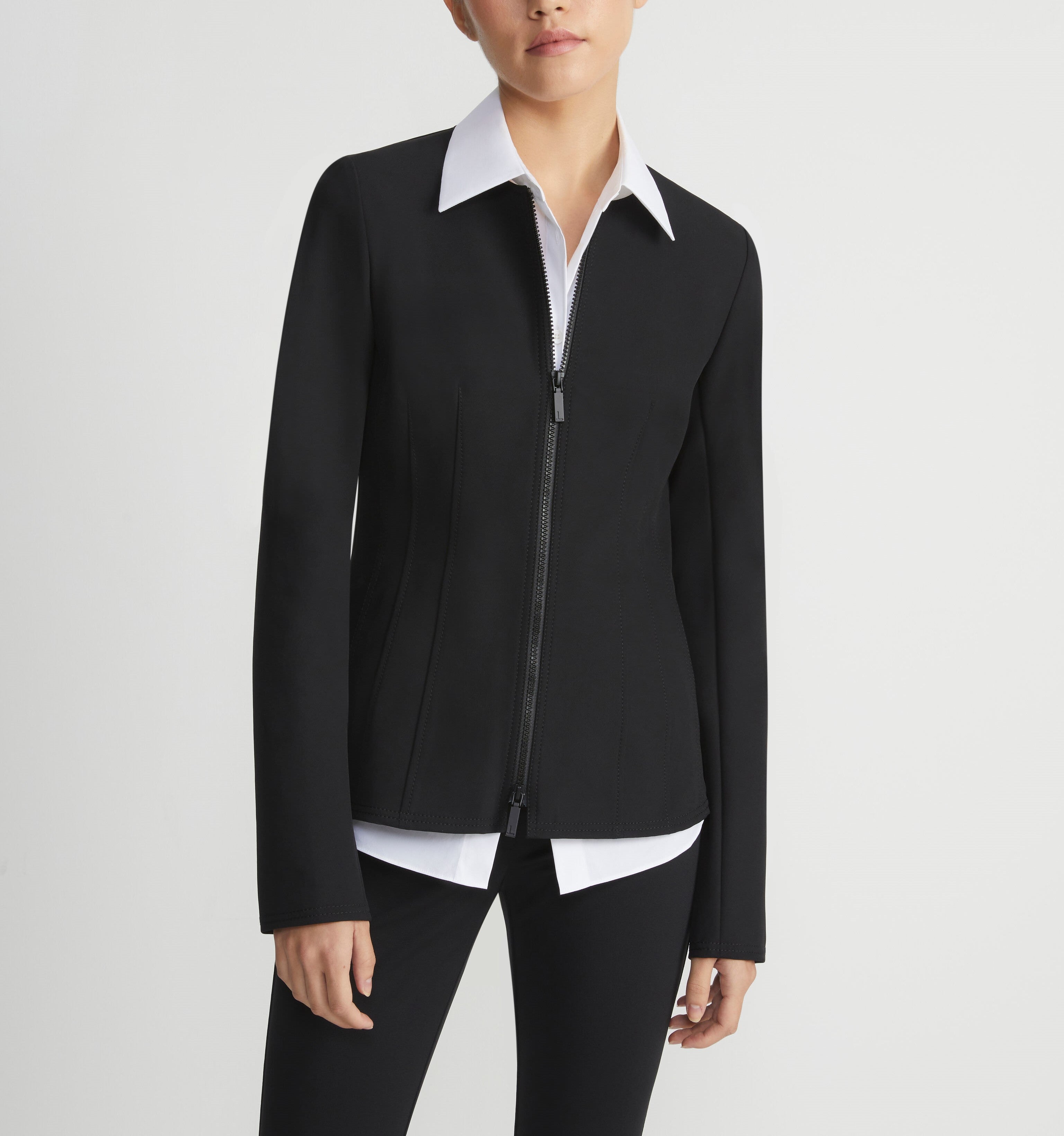 ACCLAIMED STRETCH FITTED JACKET