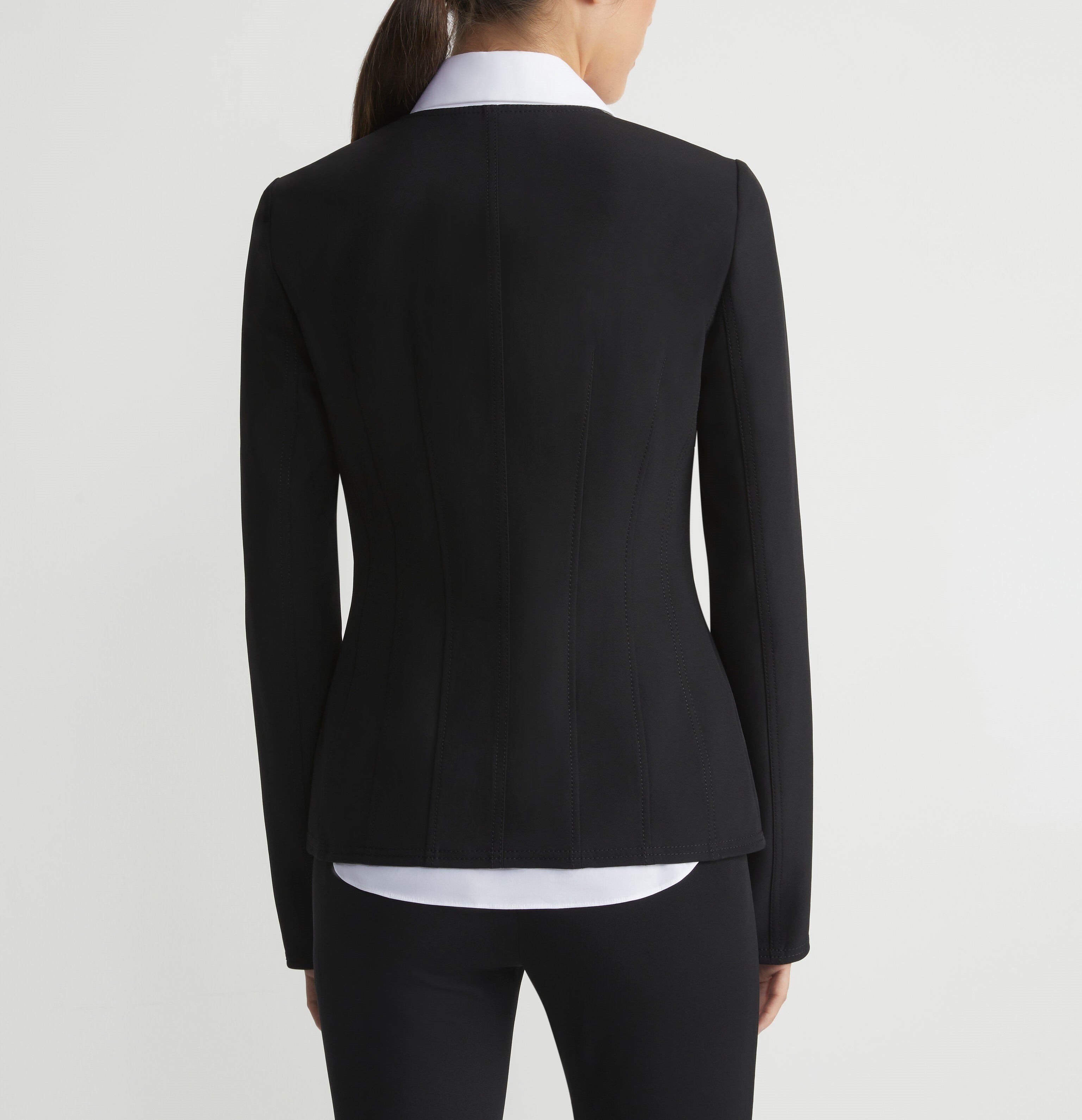 ACCLAIMED STRETCH FITTED JACKET