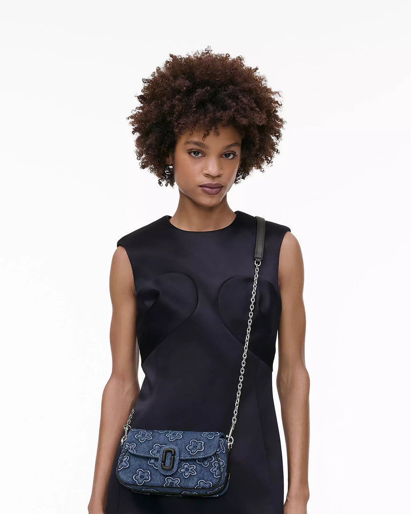 THE PUFFY DAISY DENIM CLOVER SHOULDER BAG