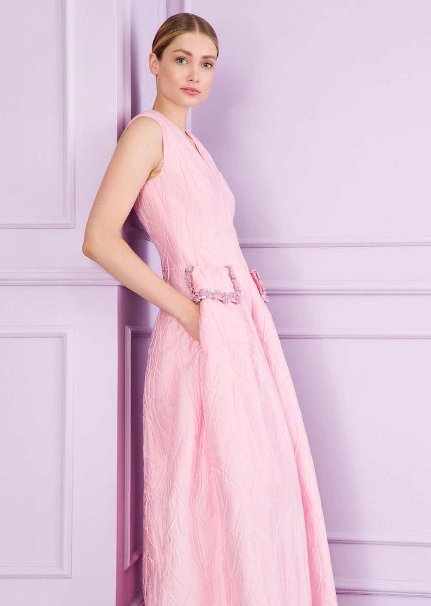 MOMO25 GOWN