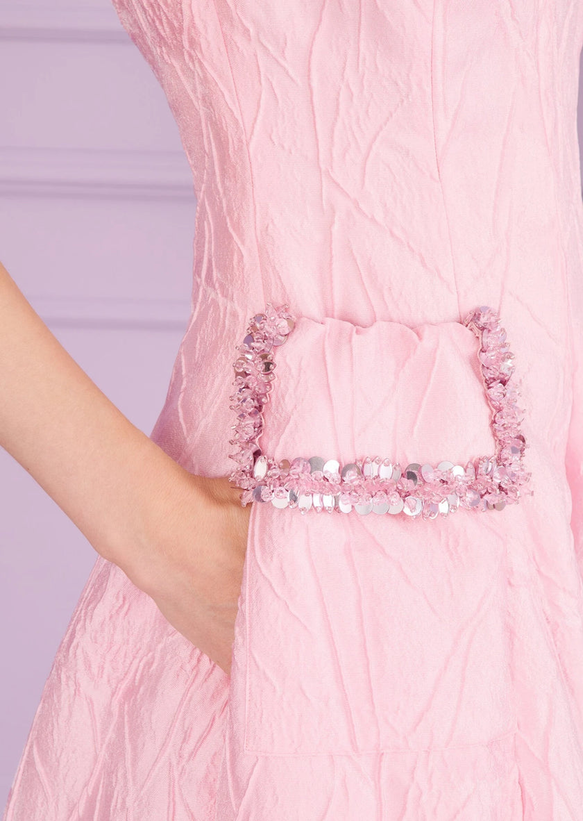 MOMO25 GOWN