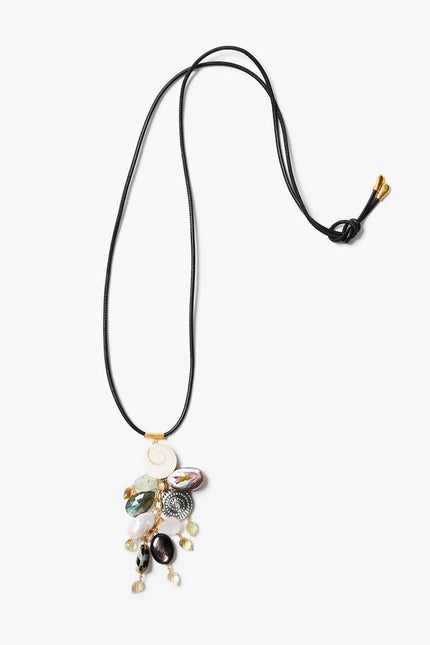 SHELL CHARM PENDANT