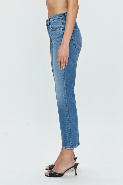 LENNON JEAN IN ESSENCE
