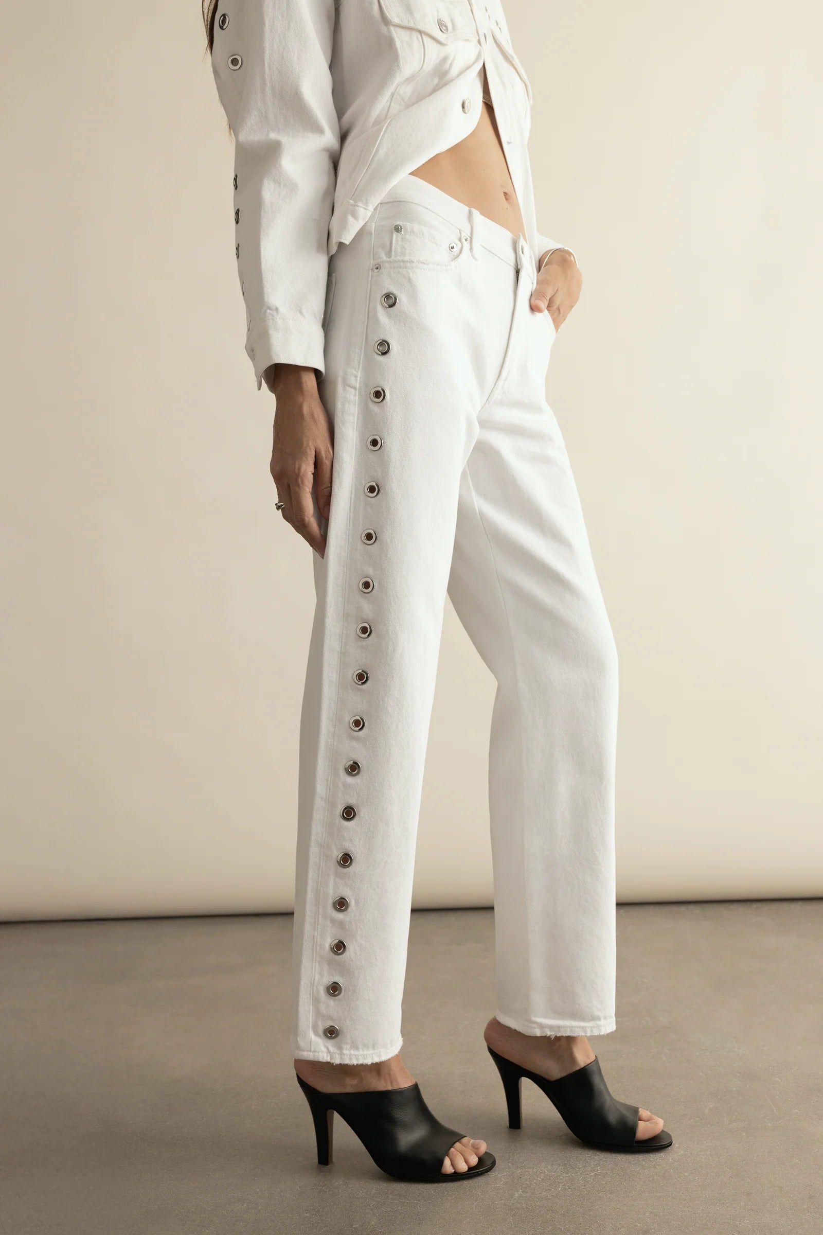 LEXI MID RISE BOWED STRIGHT JEAN IN VIVID WHITE