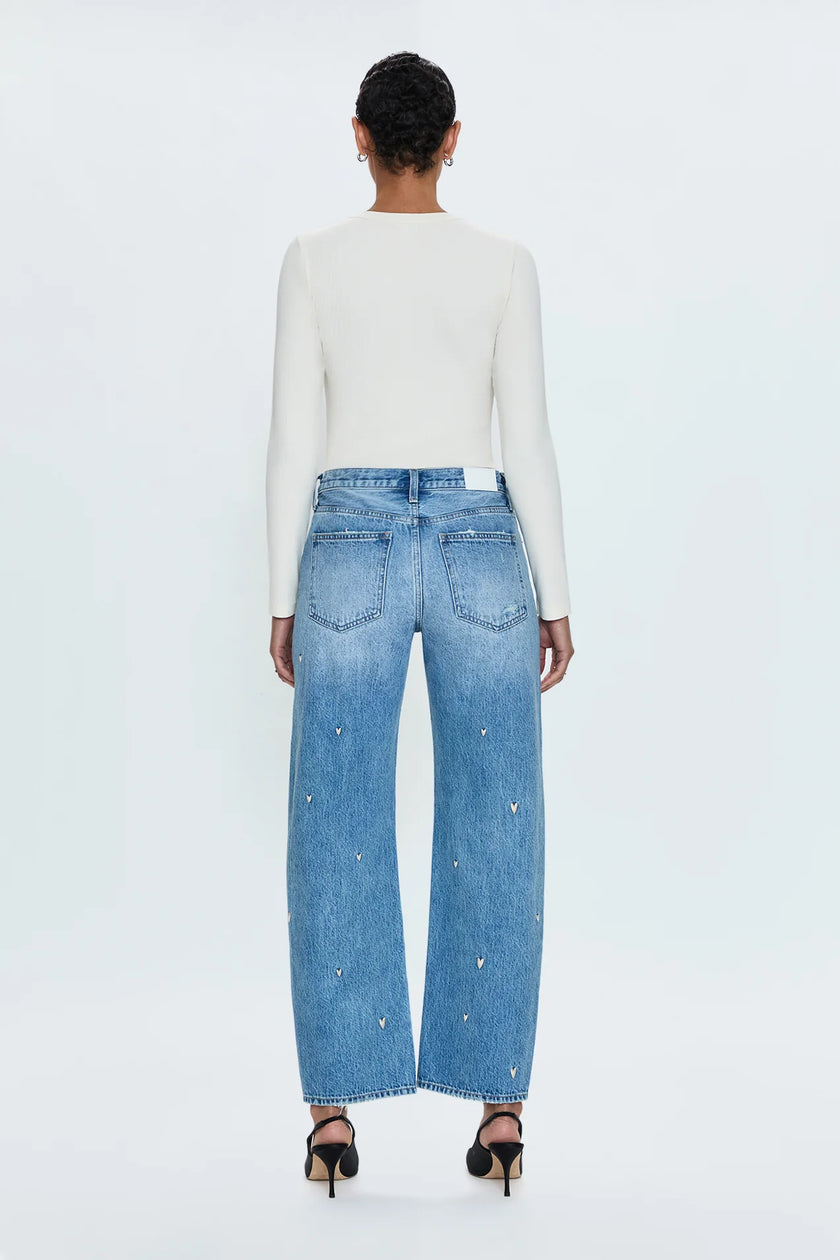 LEXI MID RISE BOWED STRAIGHT JEAN