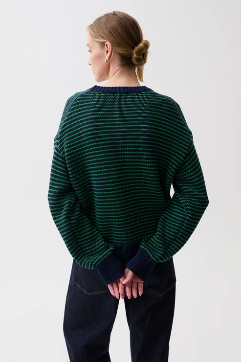 AURA RELAXED CREW NECK SWEATER