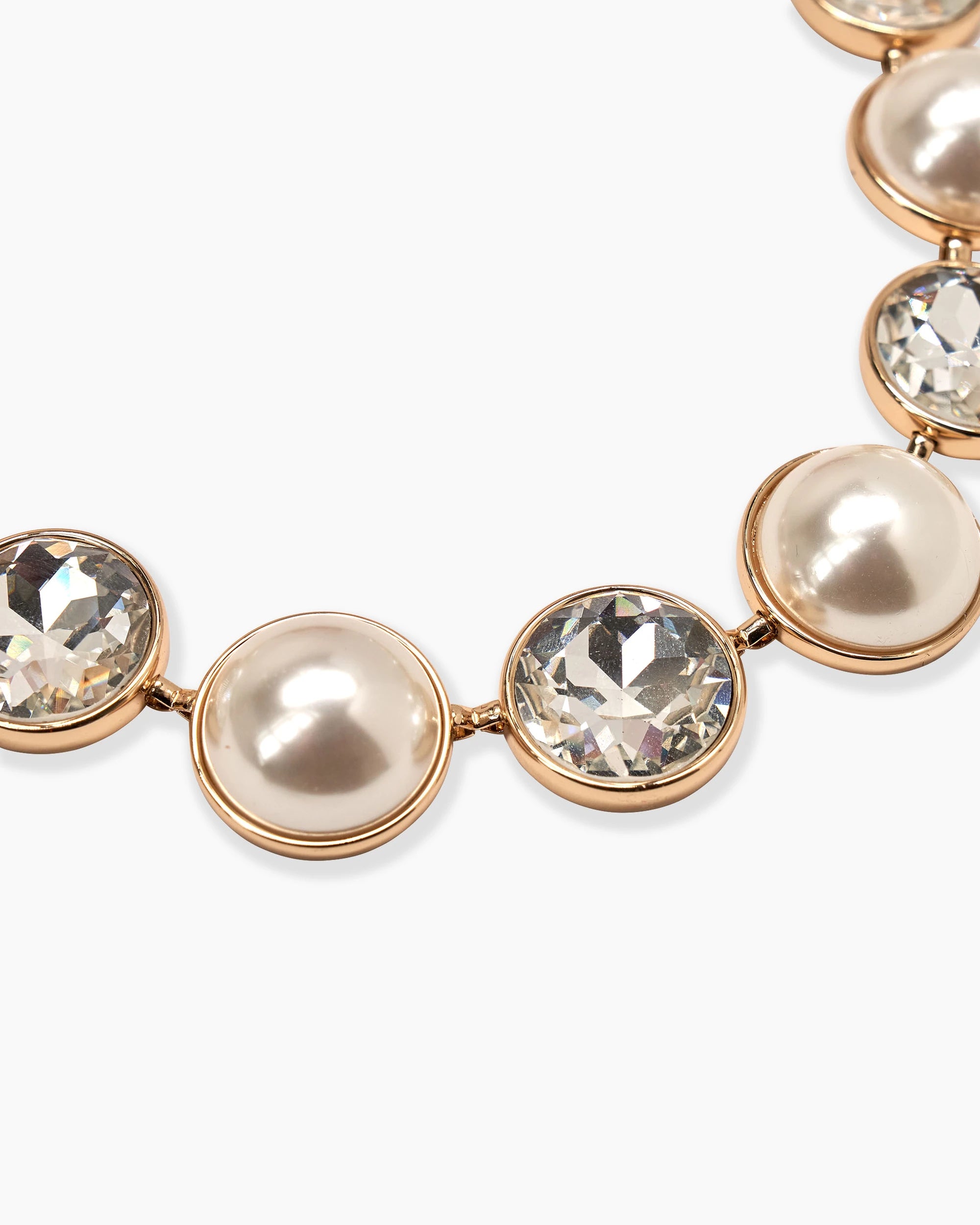 CRYSTAL AND PEARL NECKLACE