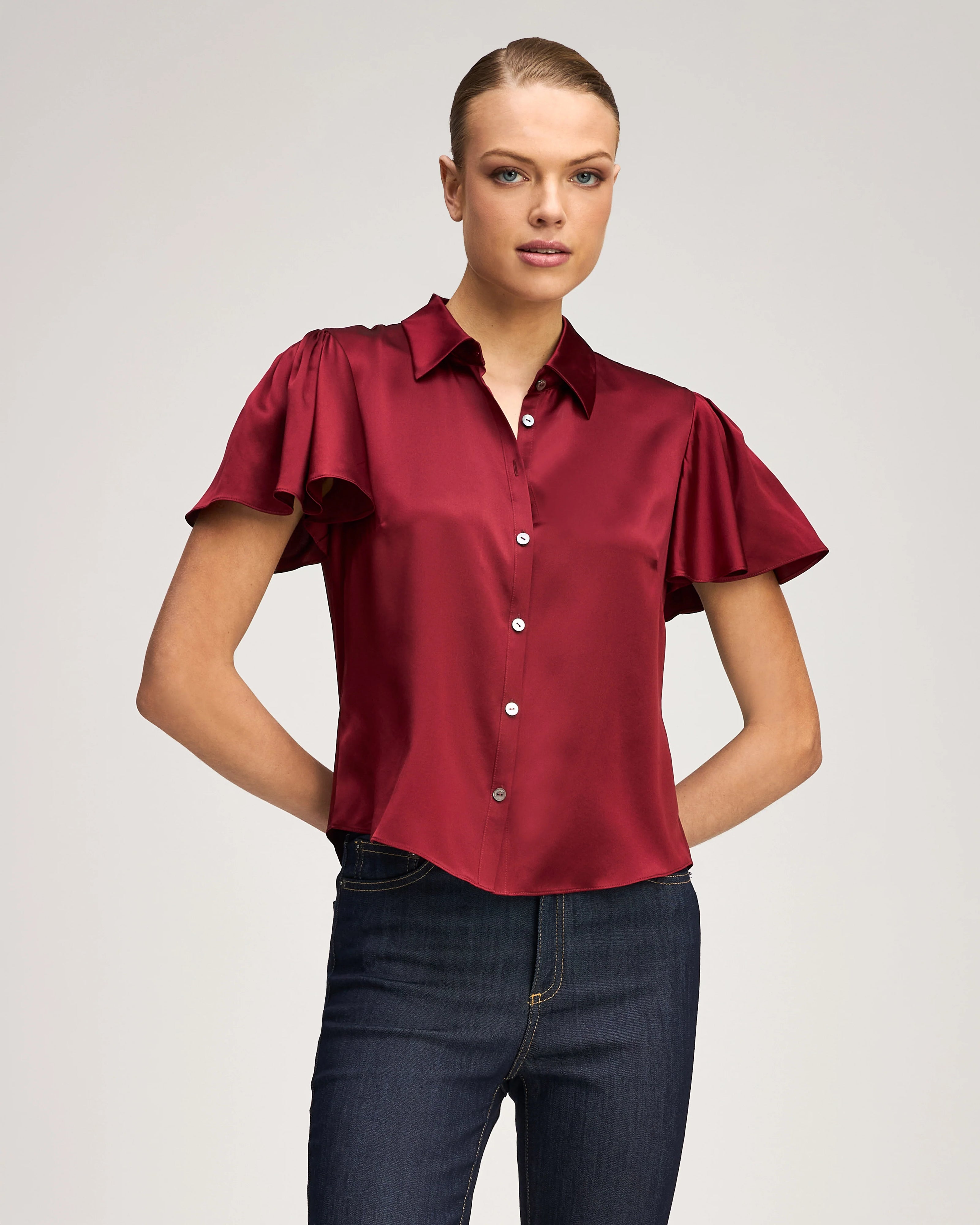 FLUTTER SLEEVE FIONA TOP IN BERRYWINE