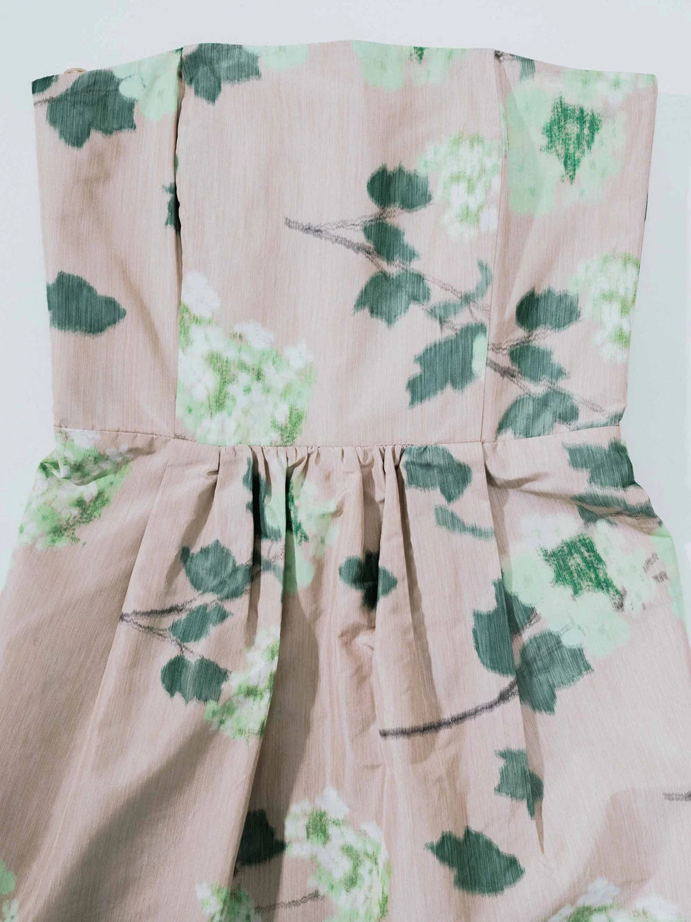 DRESS LENA IN CHINE HYDRANGEA GREEN ON BEIGE PRINT