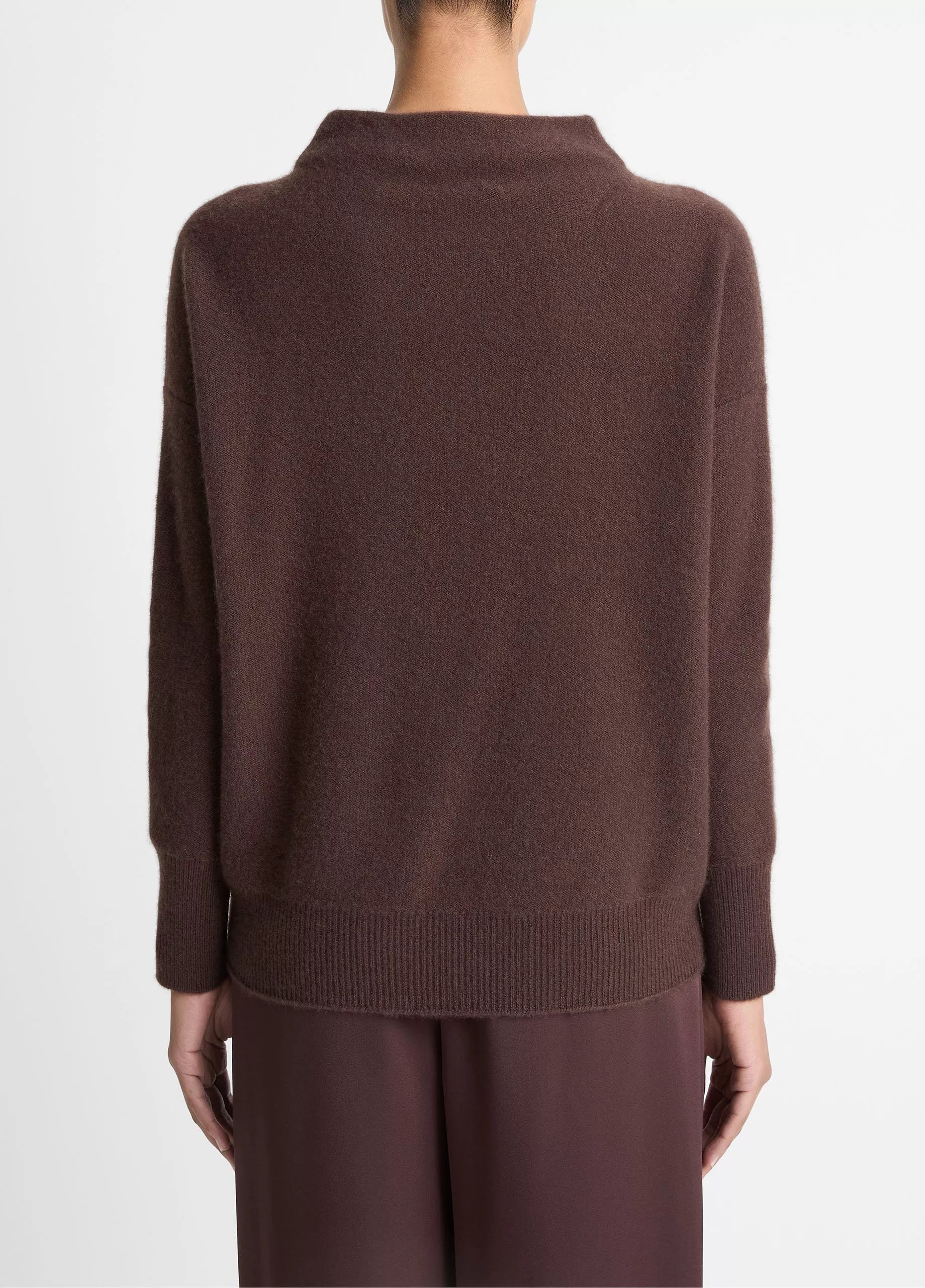 PLUSH CASHMERE FUNNEL NECK SWEATER IN TRUFFLE