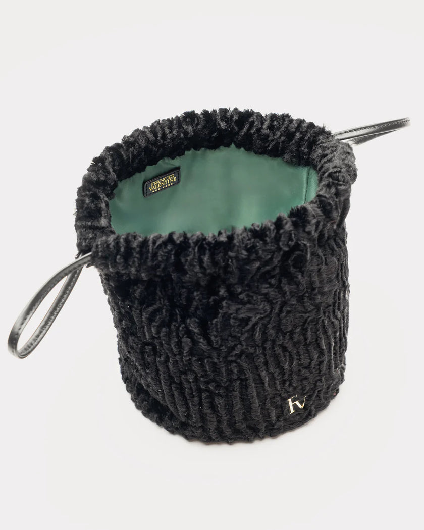POUF BAG IN BLACK FUR