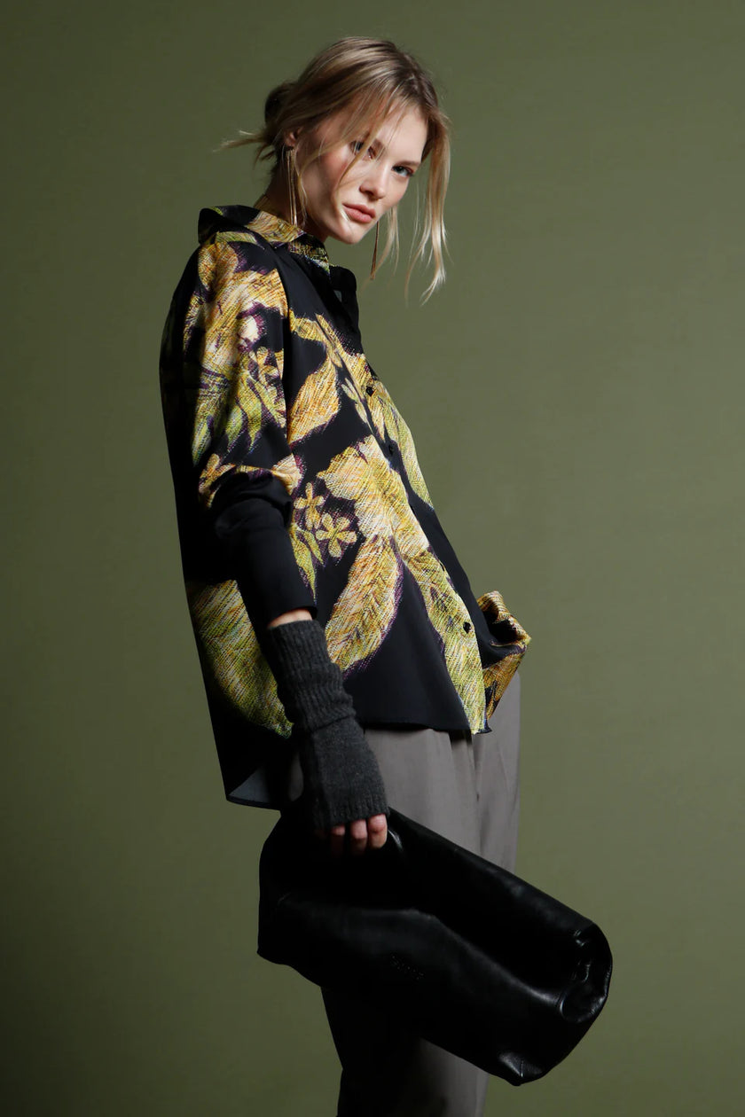 GILDED WHISPER SILK BLOUSE WITH TRIPLE SNAP CUFF