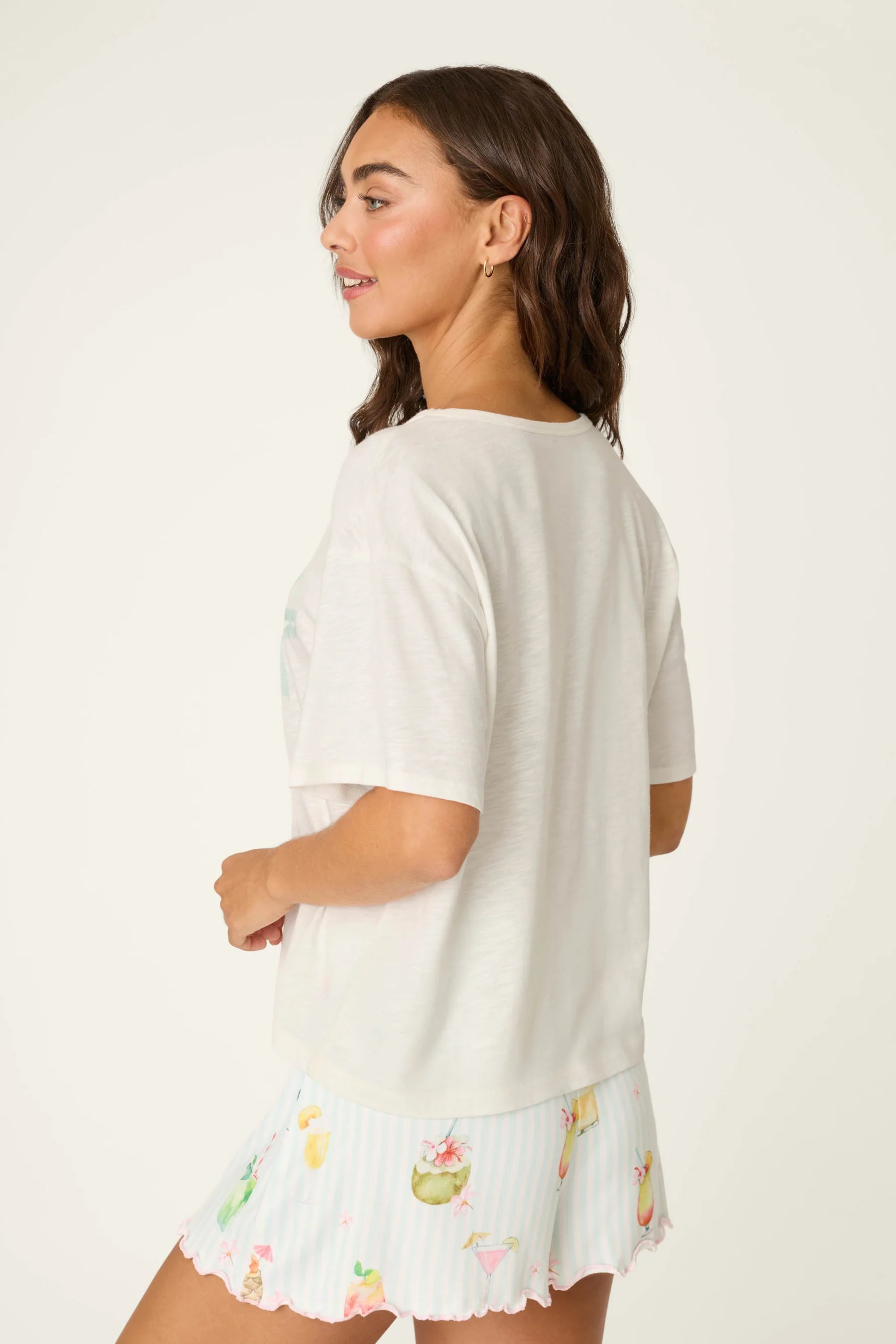 ITS 5 OCLOCK SOMEWHERE HAPPY HOUR GRAPHIC TSHIRT
