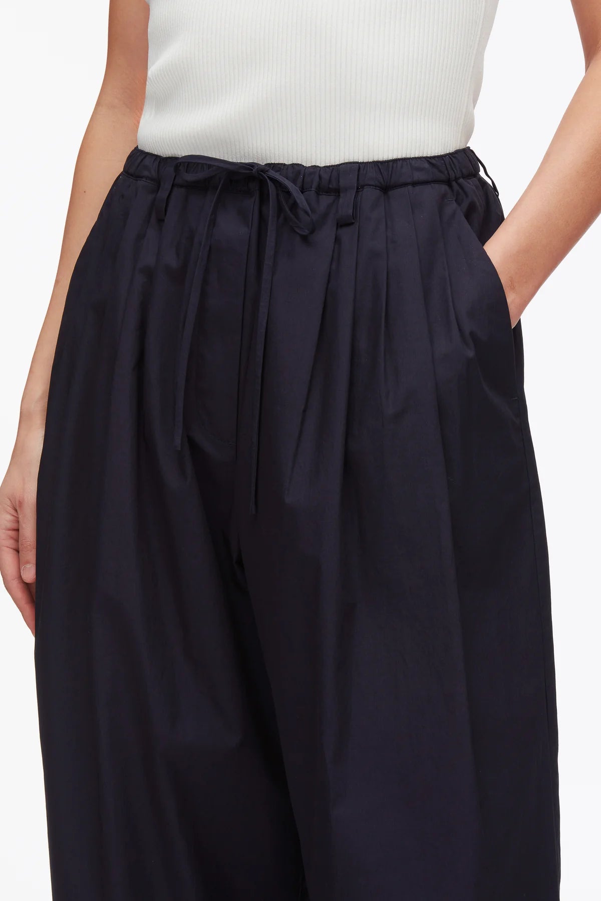 STRUCTURED COTTON PULL ON STRAIGHT LEG PANTS