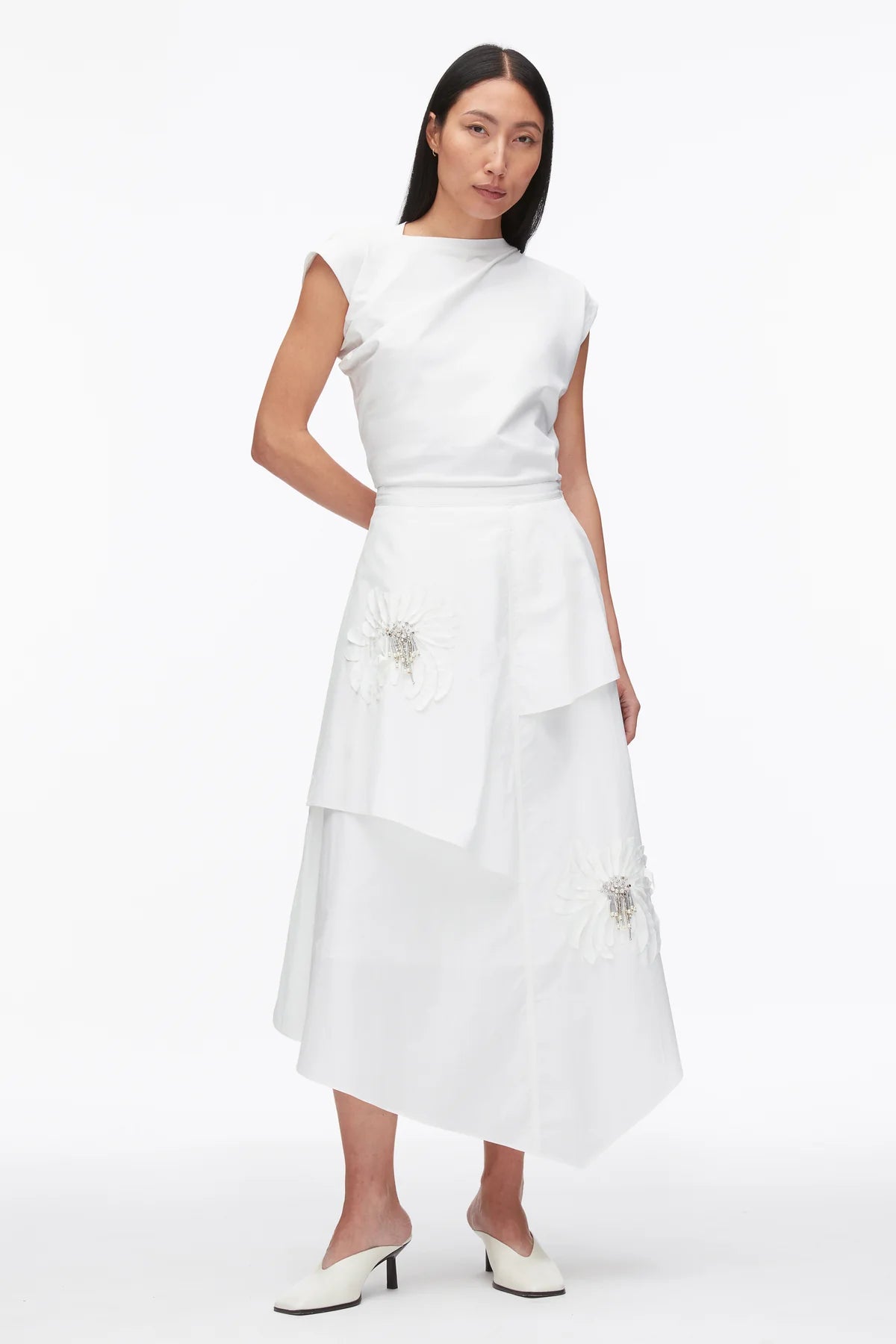LAYERED SKIRT WITH FLORAL APPLIQUE