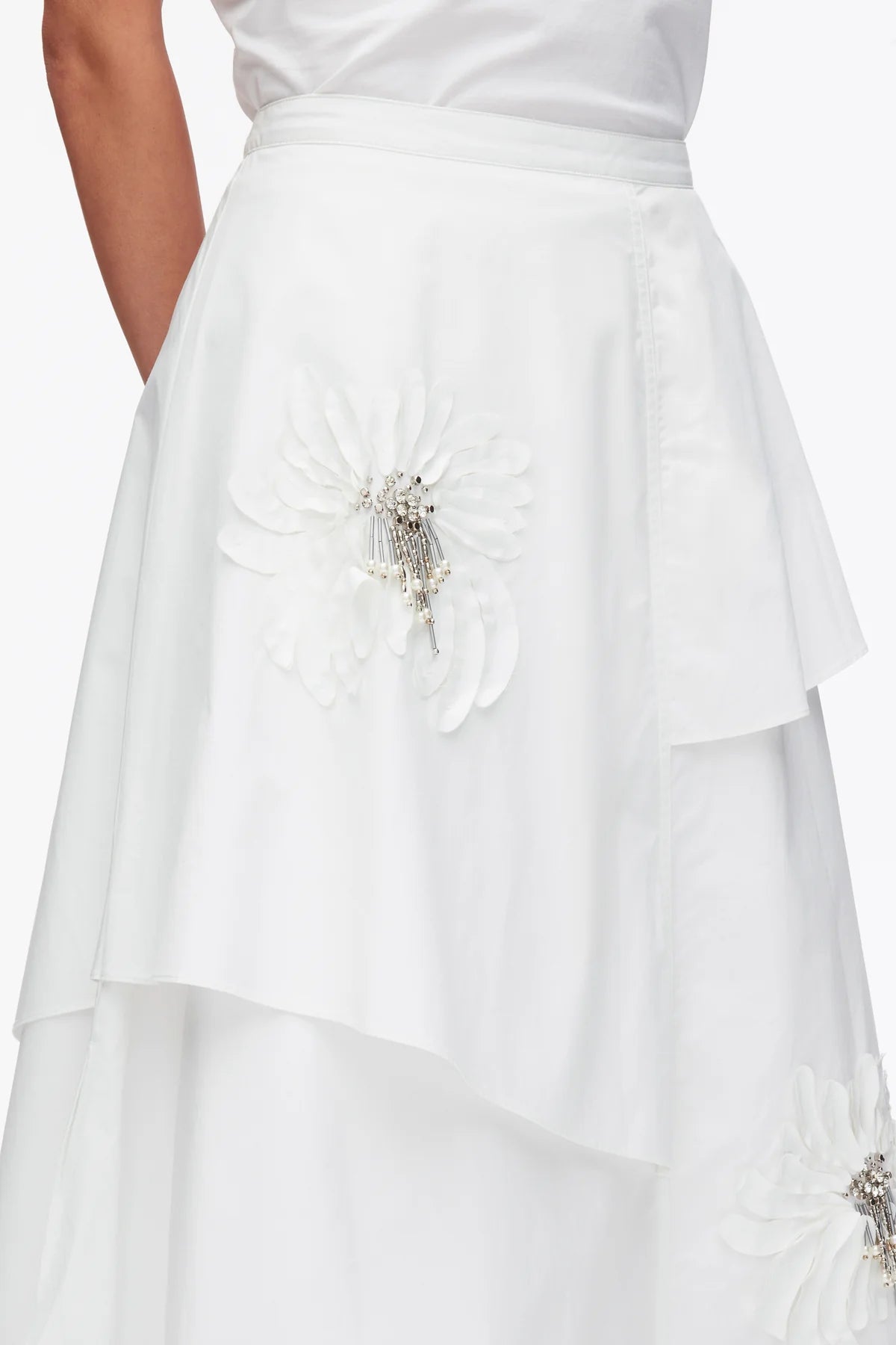 LAYERED SKIRT WITH FLORAL APPLIQUE