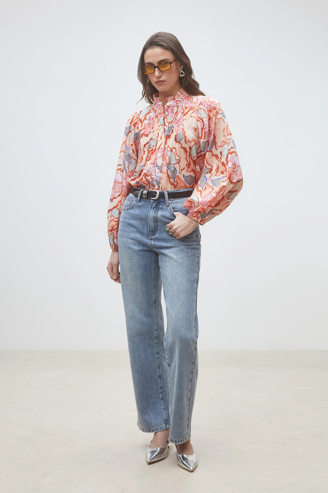 LEYA BUTTON DOWN BLOUSE WITH FLORAL PRINT