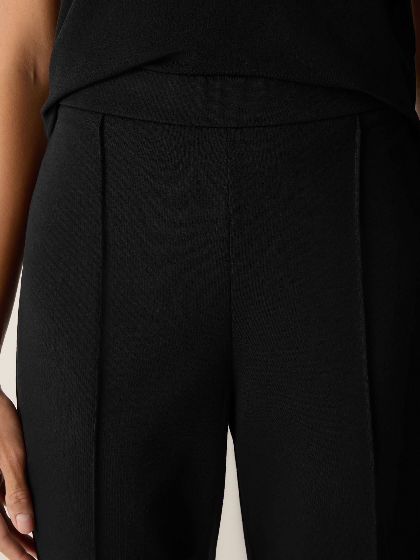 WASHABLE FLEX PONTE KICK PANT