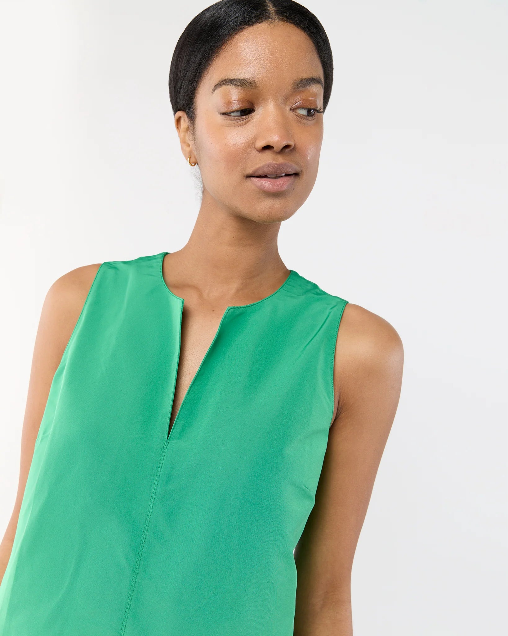 SPLIT NECK GIA SHELL