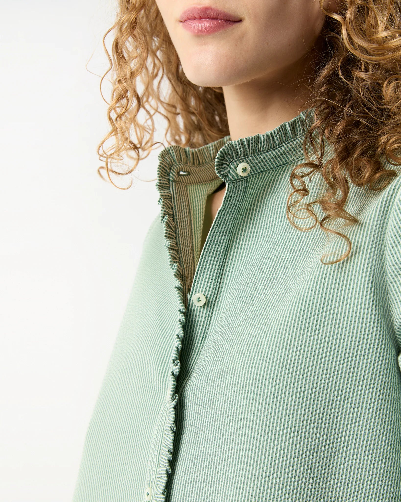 ELBOW SLEEVE FRILL DRESS