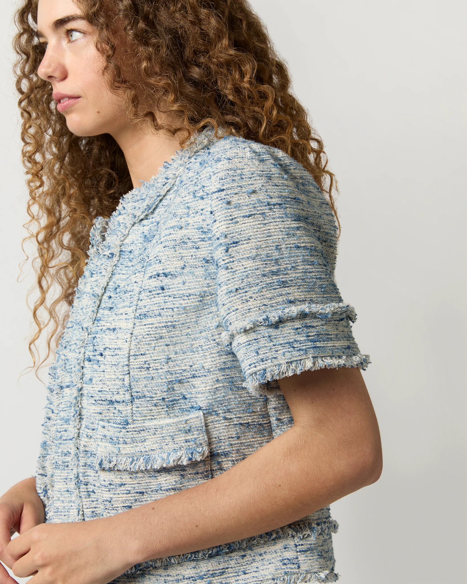 SHORT SLEEVED CHELSEA JACKET