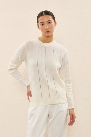 RIBBED SWEATER WITH DIAMOND CUT CHAIN DETAIL