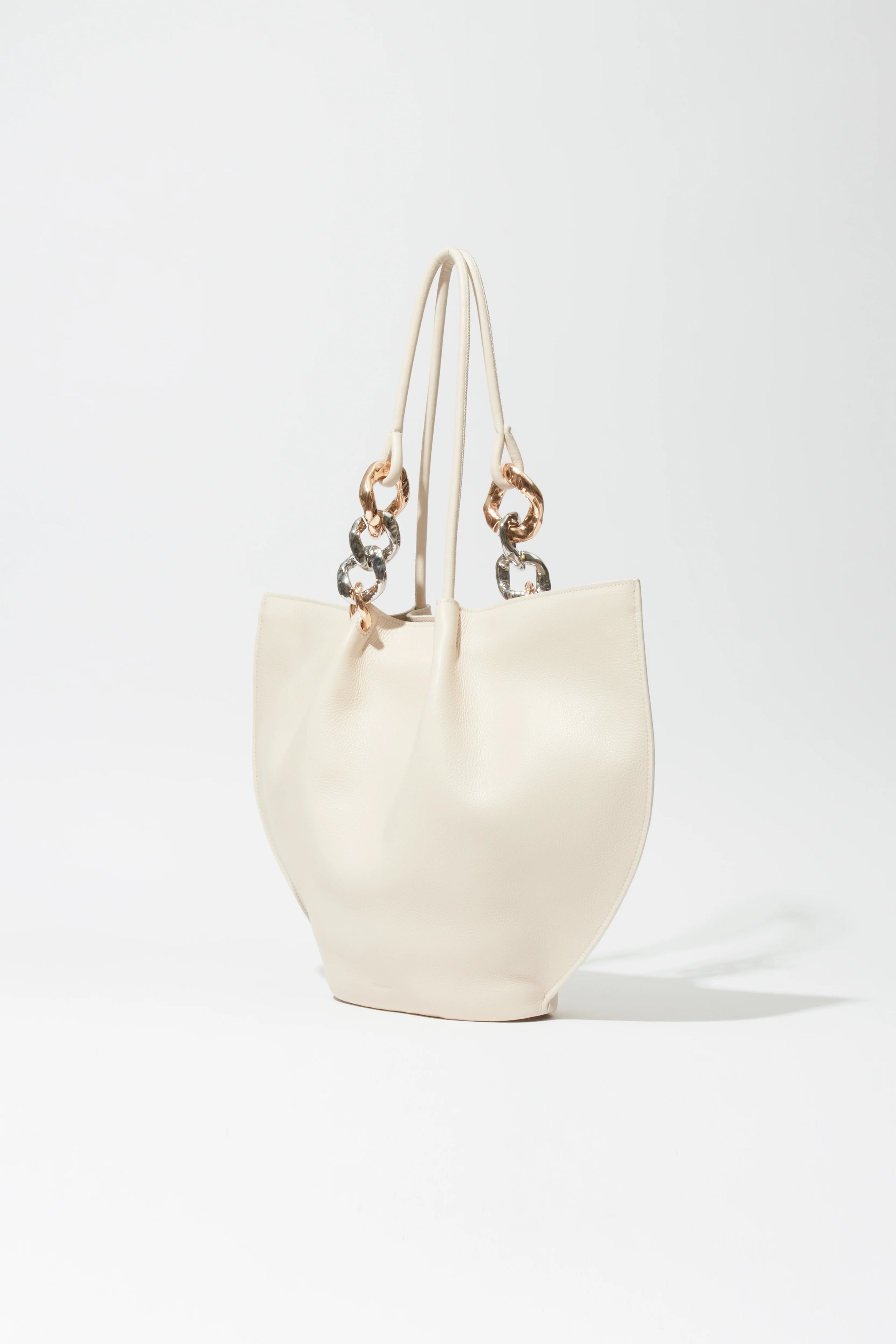 ARLO CHAIN PEBBLE LEATHER TOTE